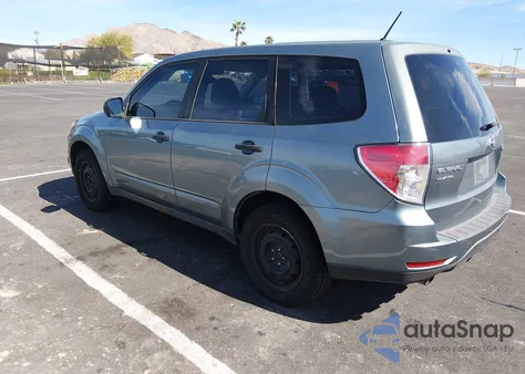 2010 Subaru Forester 2.5X z USA, uszkodzony, nr VIN JF2SH6AC9AG709226